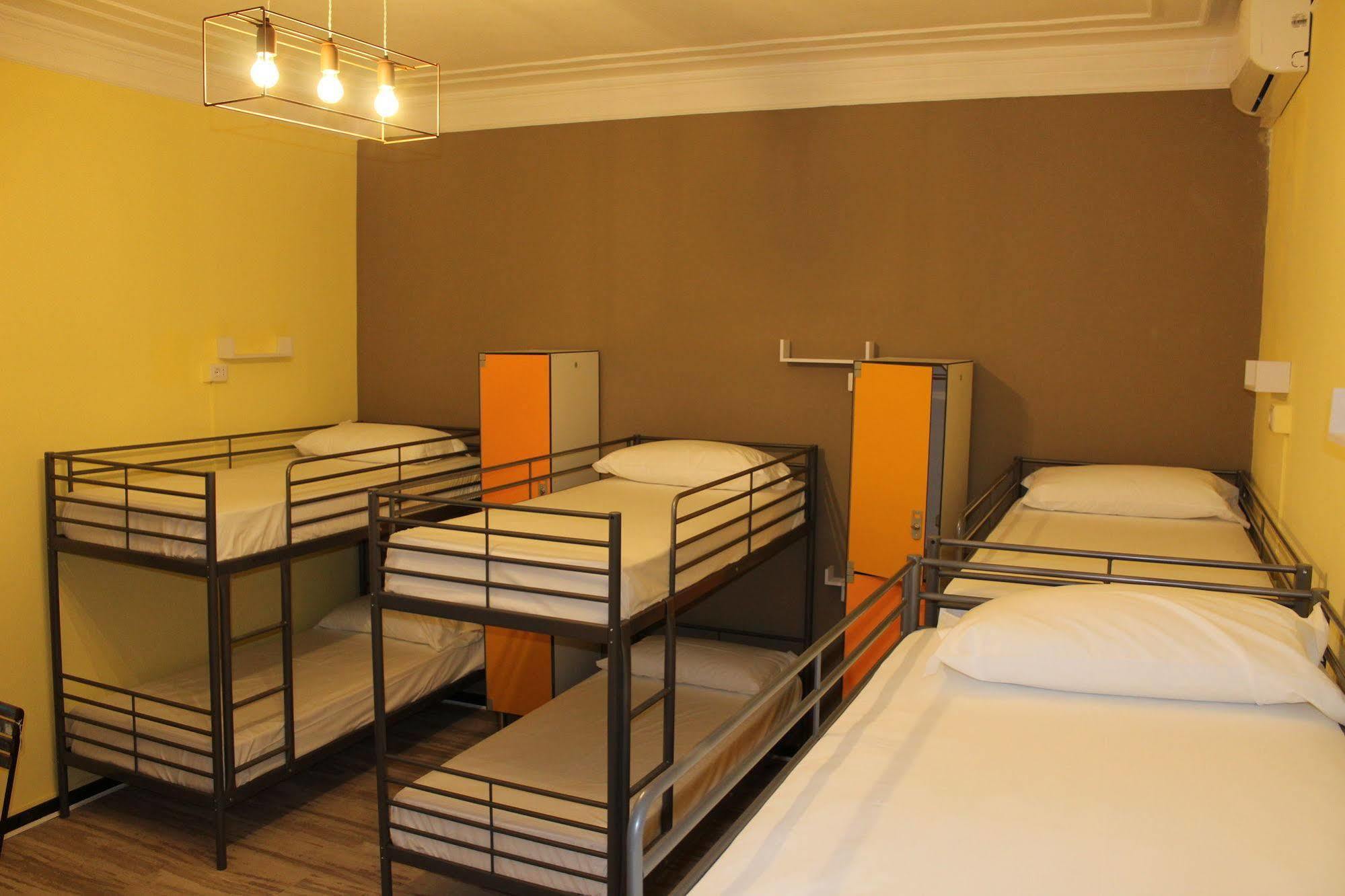Victoria House Albergue Génova